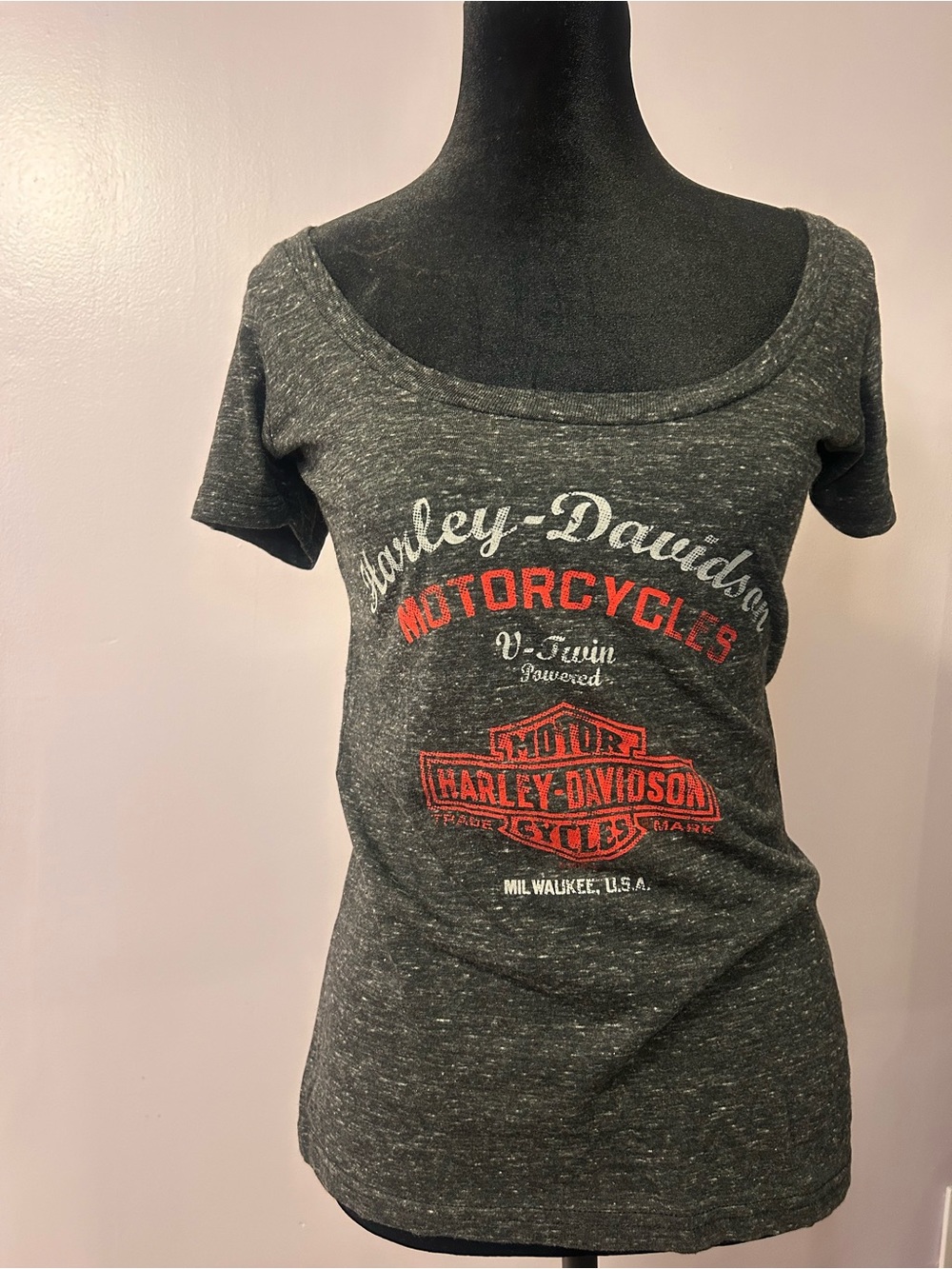 Harley-Davidson Grand Cayman, M Black Gray Scoop Neck Tee with Red Logo - Picture 2 of 4